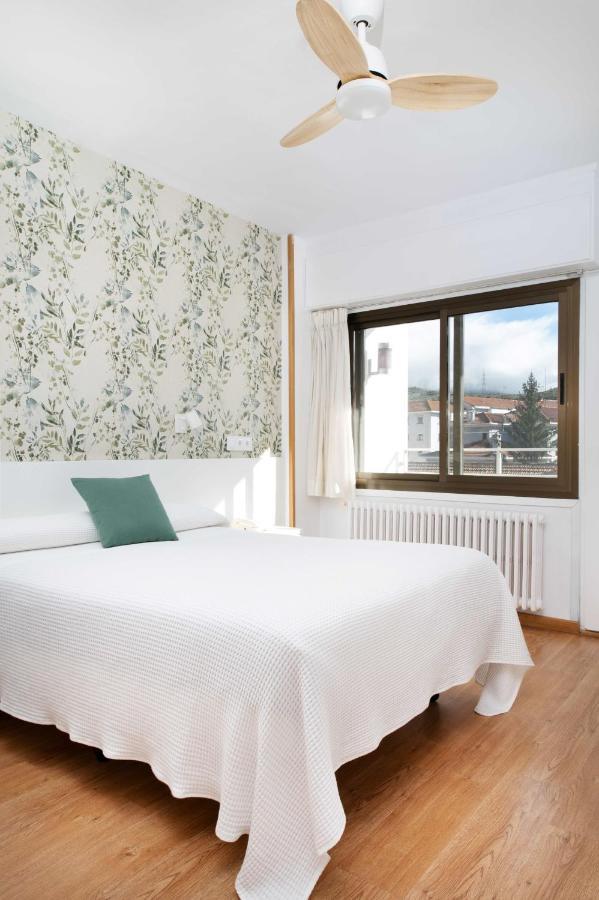 Hotel Mi Casa Sabiñánigo Exteriér fotografie